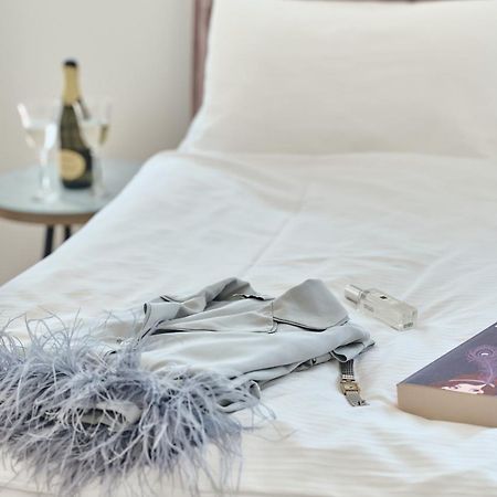 High Heaven Apartment Praha Bagian luar foto