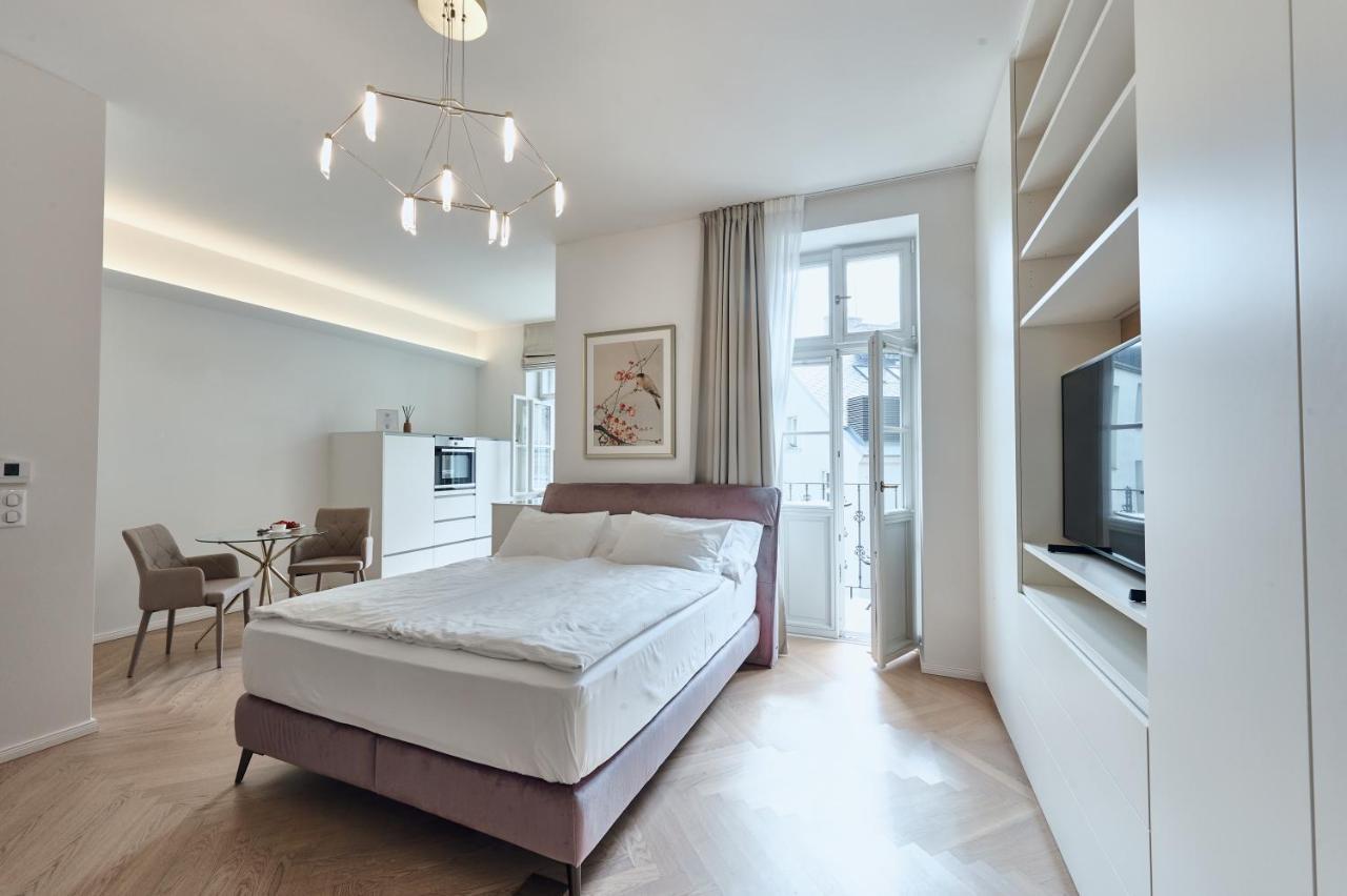High Heaven Apartment Praha Bagian luar foto