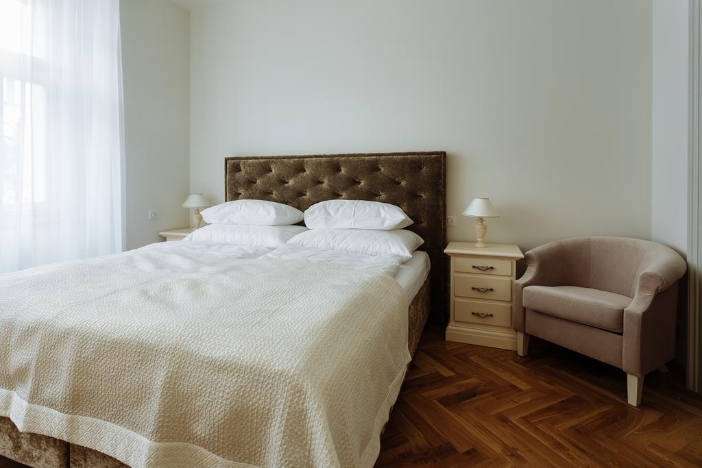 High Heaven Apartment Praha Bagian luar foto