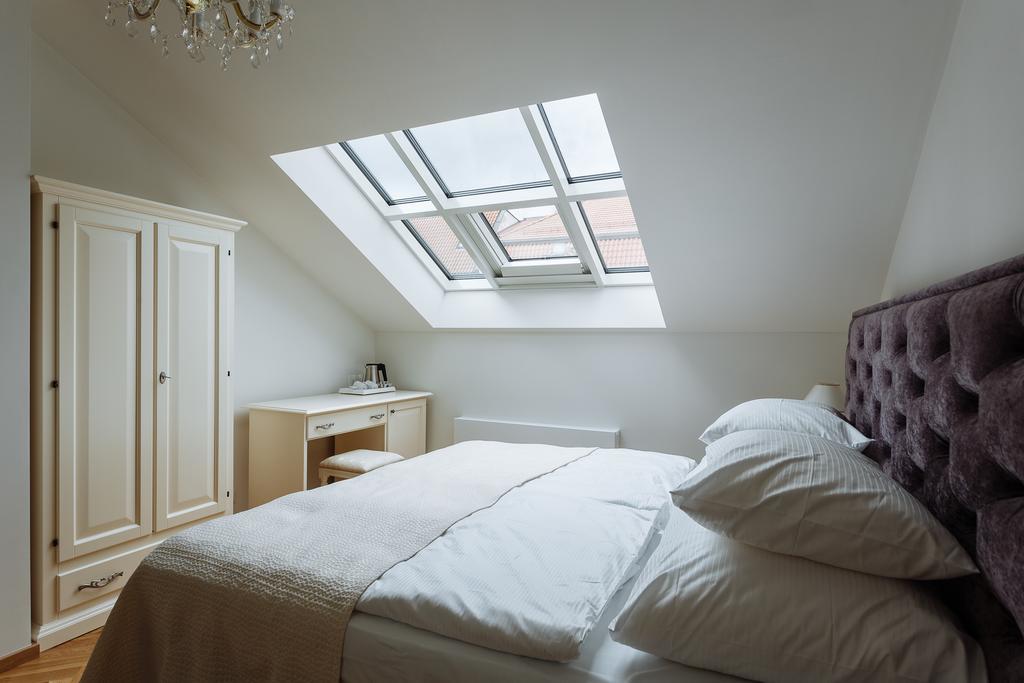 High Heaven Apartment Praha Bagian luar foto