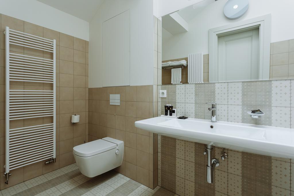 High Heaven Apartment Praha Bagian luar foto