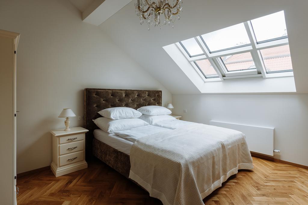 High Heaven Apartment Praha Bagian luar foto