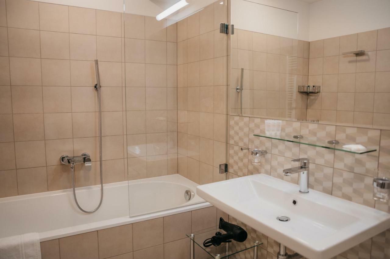 High Heaven Apartment Praha Bagian luar foto