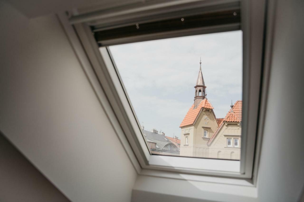 High Heaven Apartment Praha Bagian luar foto